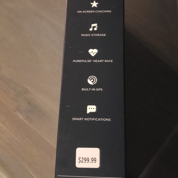 Fitbit Ionic - Picture 6 of 6